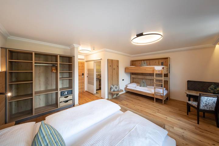 Chambre familial, douche ou baignoire, Wc in Salzbourg, DMO Demo Region_1