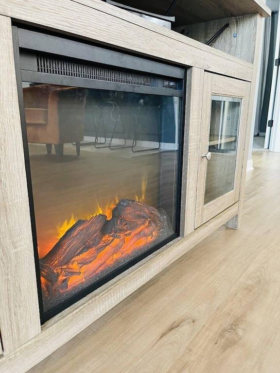 Ganze Wohnung, Lighthouse Retreat | 2Bed, 2 Bath | Quiet Cove | Boat Slip & Pool Access in Lake Ozark, Lake of the Ozarks