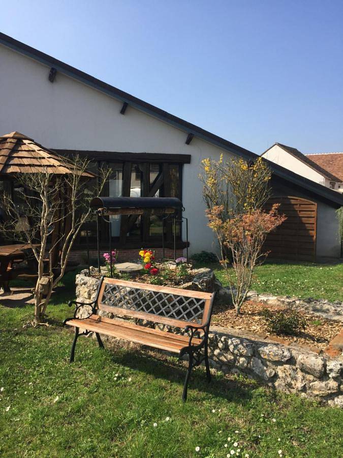 Hôtel pour 2 personnes, avec Balcon et Terrasse ainsi que Jardin et Vue à Bracieux - 2