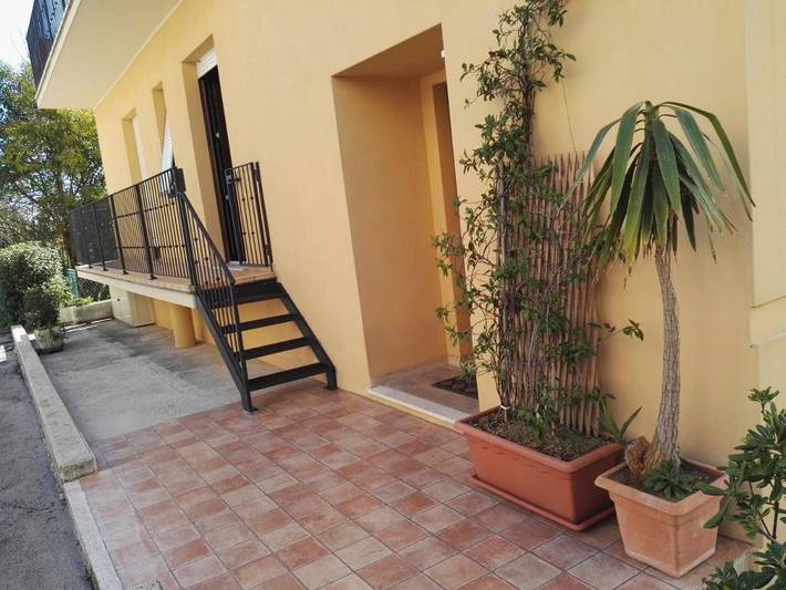 Casa vacanza per 3 persone, con Balcone e Terrazza nonché Panorama a Montegranaro