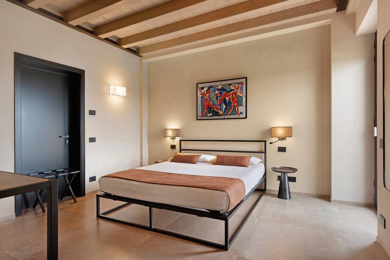 Zimmer 'Agr Casa Pezzo Doppia Piano Terra' mit Gemeinschaftspool, Wi-Fi und Klimaanlage in Castelnuovo del Garda, Gardasee-Berge