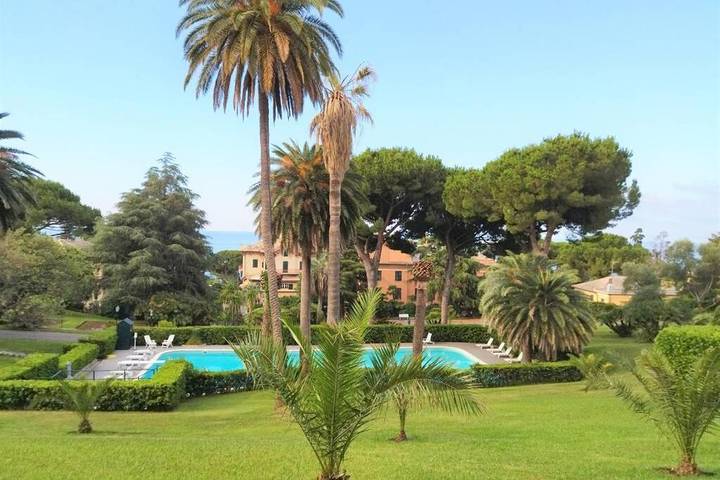 Appartamento per 4 persone, con Giardino e Piscina in Nervi (Genova)
