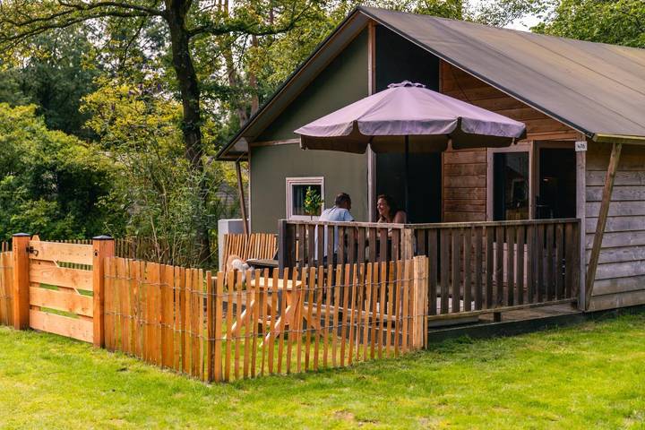 Glamping voor 6 personen, met balkon/terras en terras in Drenthe