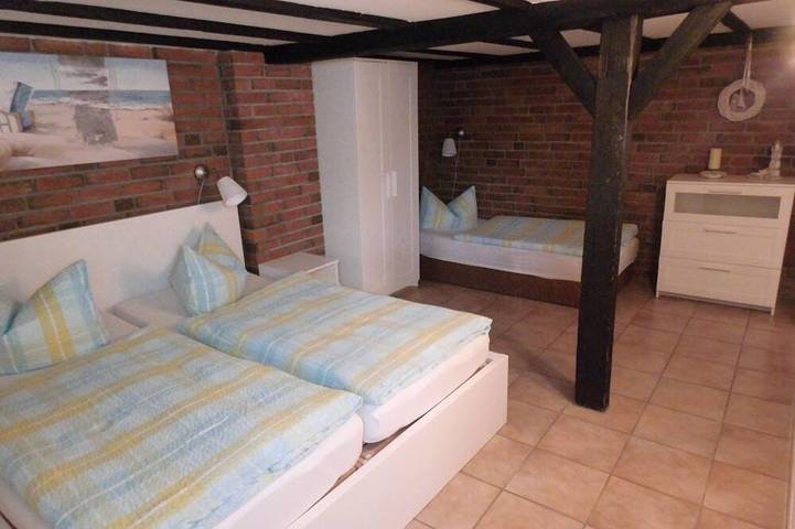 Ferienhaus für 8 Personen, mit Garten in Altefähr - 2