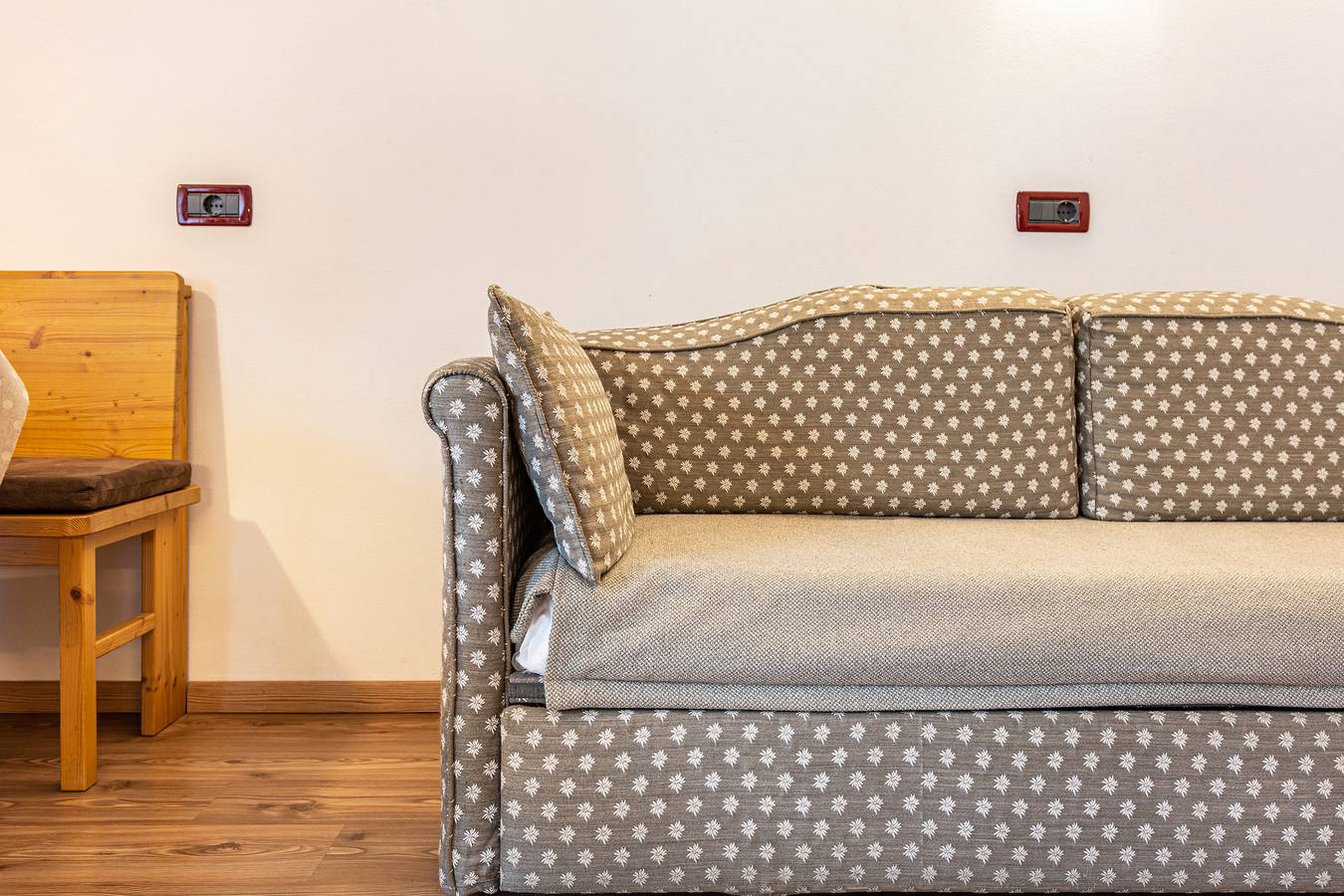 Ganze Wohnung, Ferienwohnung Prapoz Typ C1 mit Bergblick, Wlan und Balkon in St. Ulrich in Gröden, Dolomiti Superski