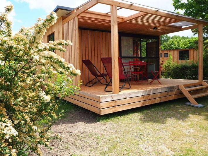Location de vacances pour 5 personnes, avec Terrasse ainsi que Bassin pour enfant et Piscine à Saint-Alban-de-Montbel