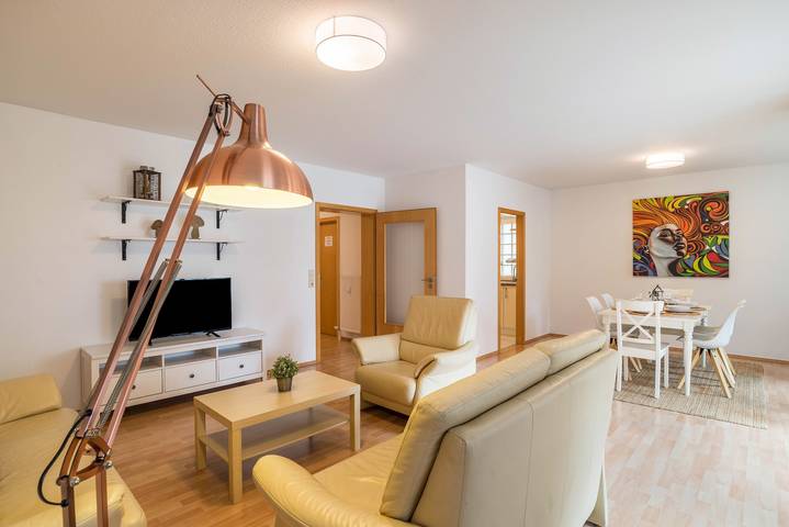 Appartement entier, Aposto Apartment 2 avec balcon et Wi-Fi in Oberderdingen, Kraichgau