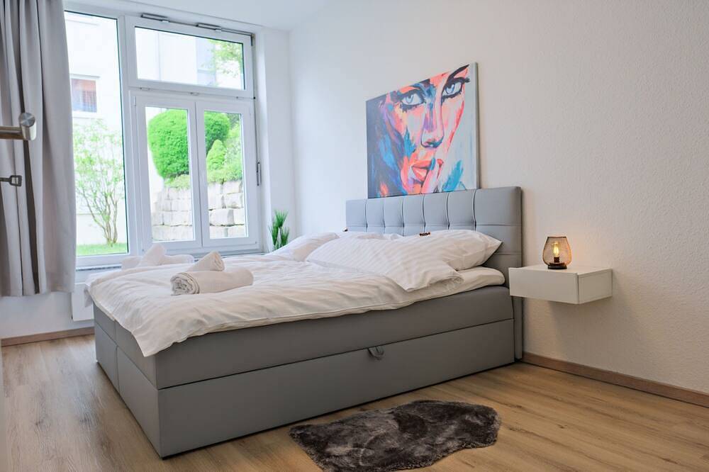 Ganze Wohnung, Klassen Apartments! Erleben Sie Aulendorf in dieser modernen Unterkunft! in Aulendorf, Region Bodensee-Oberschwaben