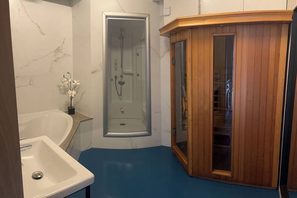 Geheel appartement, Strand, Wellness en Station Castricum: Duinpoort Urban Escape in Castricum, Nederlandse Noordzeekust