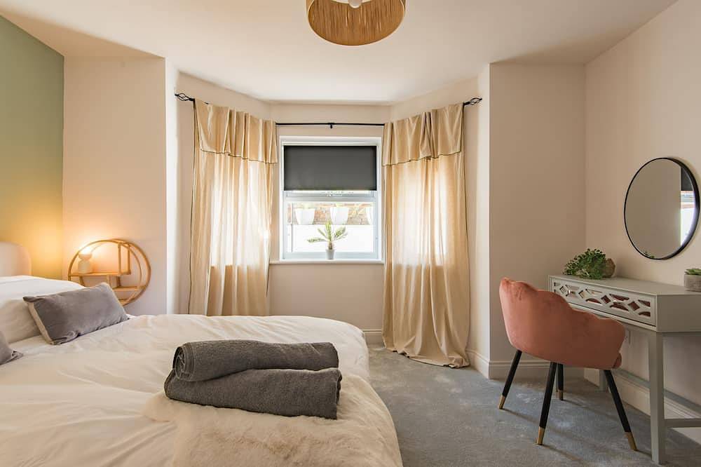 Entire apartment, The Courtyard, Folkestone in Folkestone, Kent