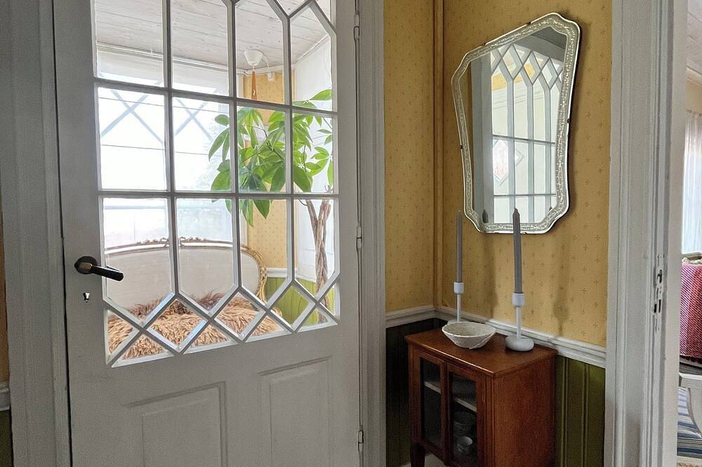 Gränna Grandeur: Stay in Style in Jönköping, Vättern