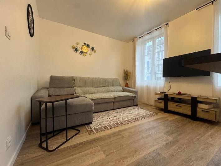 Gîte pour 3 personnes, avec vue à Villeneuve-sur-Bellot