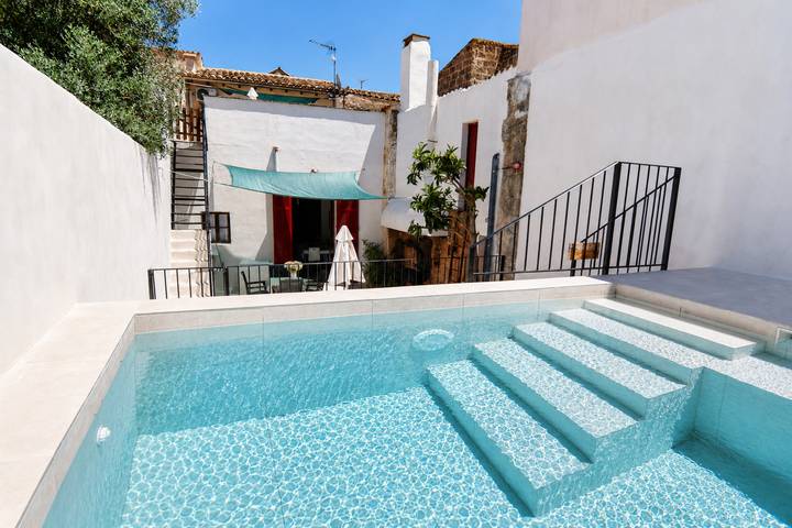 Holiday rental for 4 people, with Terrace and Garden in Petra