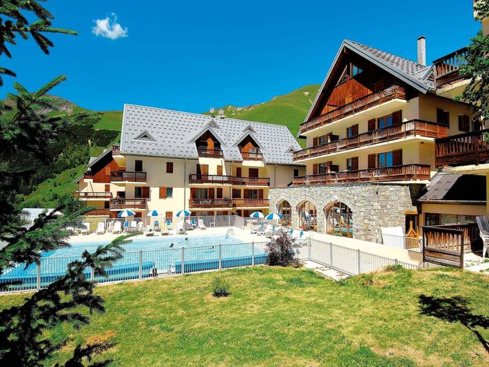 Location de vacances pour 6 personnes, avec piscine et balcon/terrasse à Saint-Sorlin-d'Arves