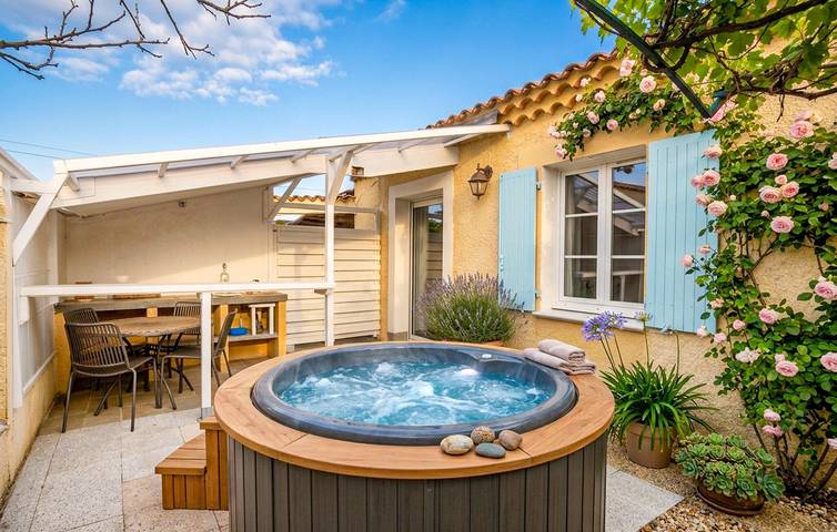 Moderne Ferienwohnung mit Pool, Garten und Parkplatz, 2 km von Vaison-la-Romaine entfernt in Vaison-la-Romaine, Parc naturel régional du Mont-Ventoux