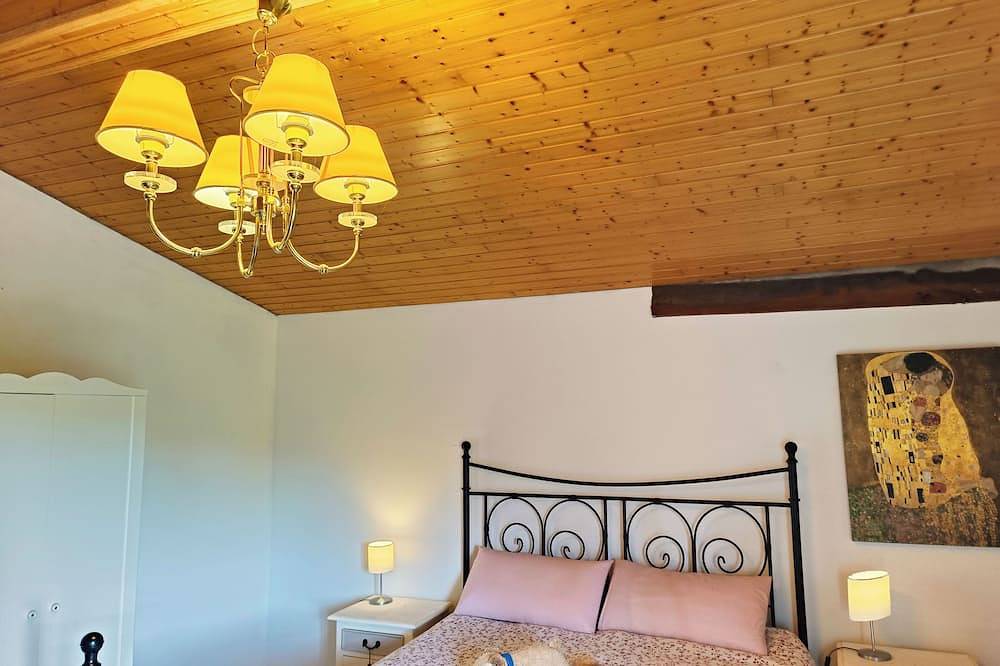 Casa Calma en Ajo: Un Paraíso Privado entre Prados Verdes in Bareyo, Costa de Cantabria
