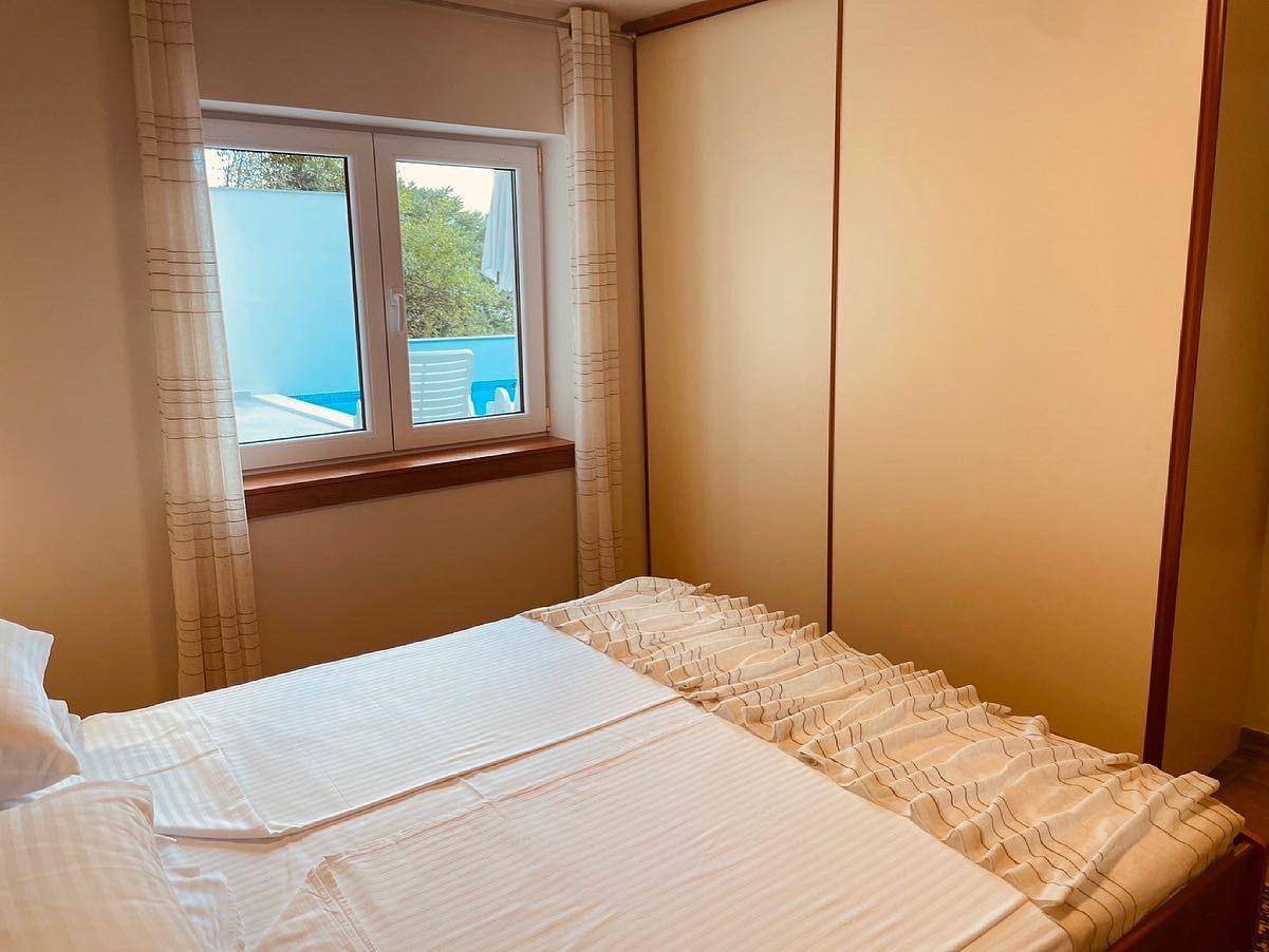 Ganze Ferienwohnung, Casa Divani Apartment mit Pool für einen angenehmen Aufenthalt in Mostar, Bosnien und Herzegowina