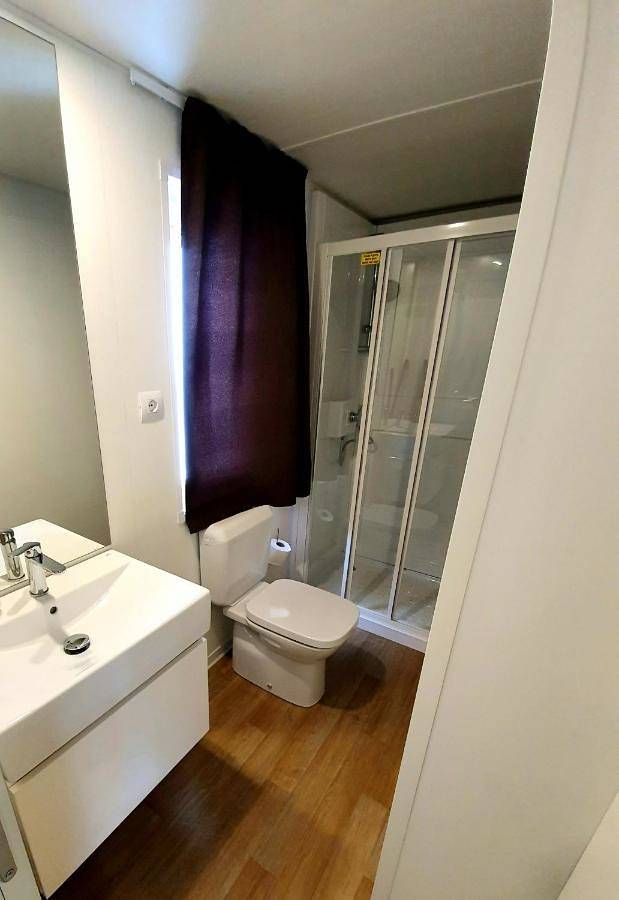 Camping pour 2 personnes, avec vue sur le lac et jardin dans Lac Majeur (Italie) - 4