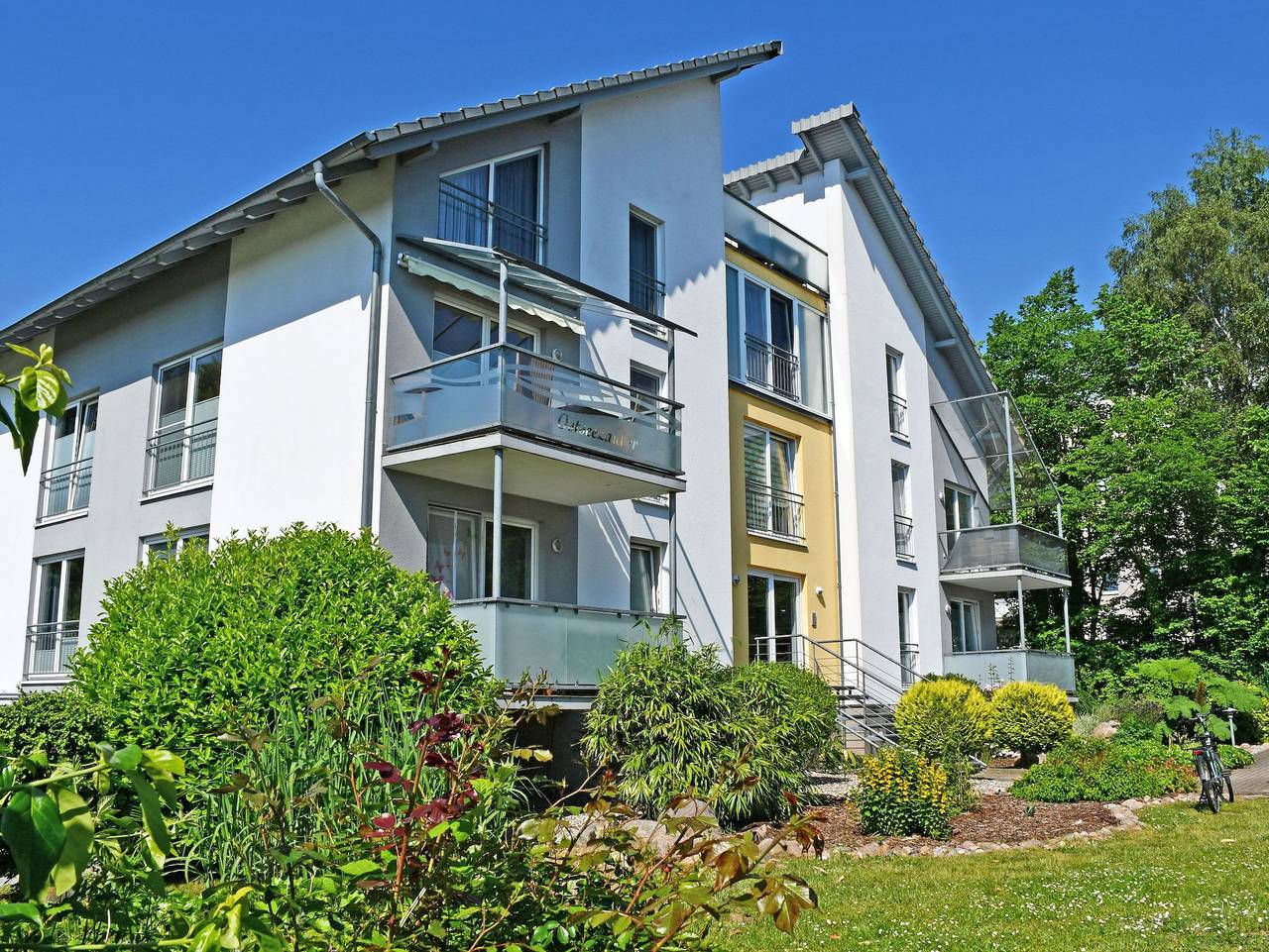 Ganze Ferienwohnung, Ferienappartement Mönchgut mit Balkonterrasse - Ferienappartement Mönchgut mit Balkonterrasse in Sellin, Rügen