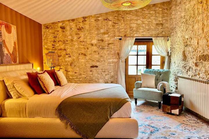 Location de vacances pour 10 personnes, avec jardin ainsi que jacuzzi et terrasse à Saint-André-et-Appelles - 3