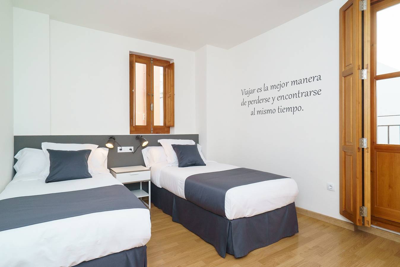 Apartamento entero, Apartamento de vacaciones para 6 personas con balcón in Valencia City Centre, Valencia