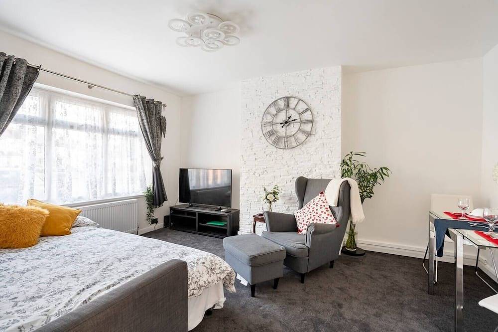 Ganze Wohnung, Moydom- Cosy one bed apartment- 2 mins from Gants Hill Tube station in Redbridge, London