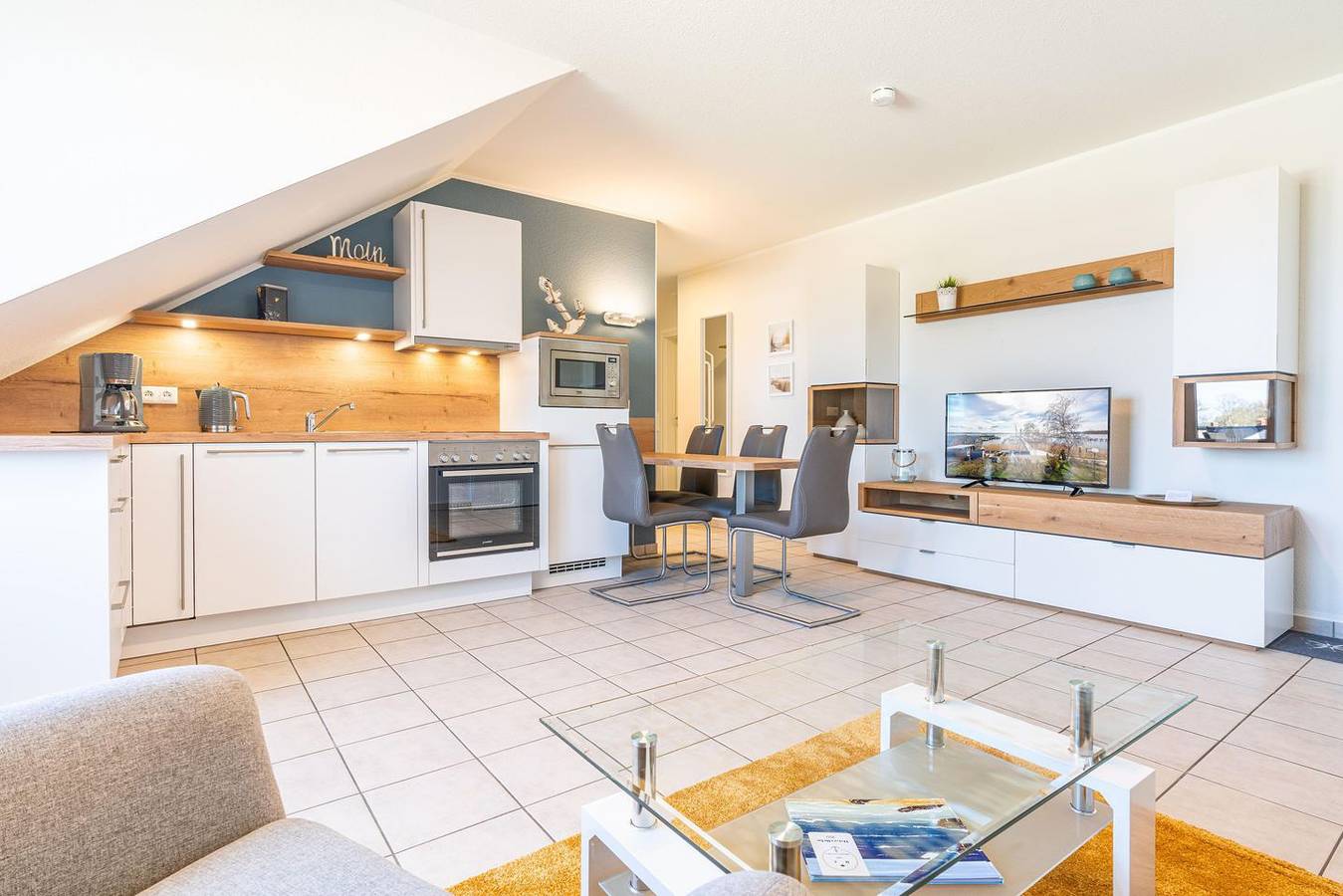 Entire apartment, Ostseeblick & Wellness – Residenz am Kurhaus 30 mit Pool & Sauna in Ostseebad Rerik, Rerik