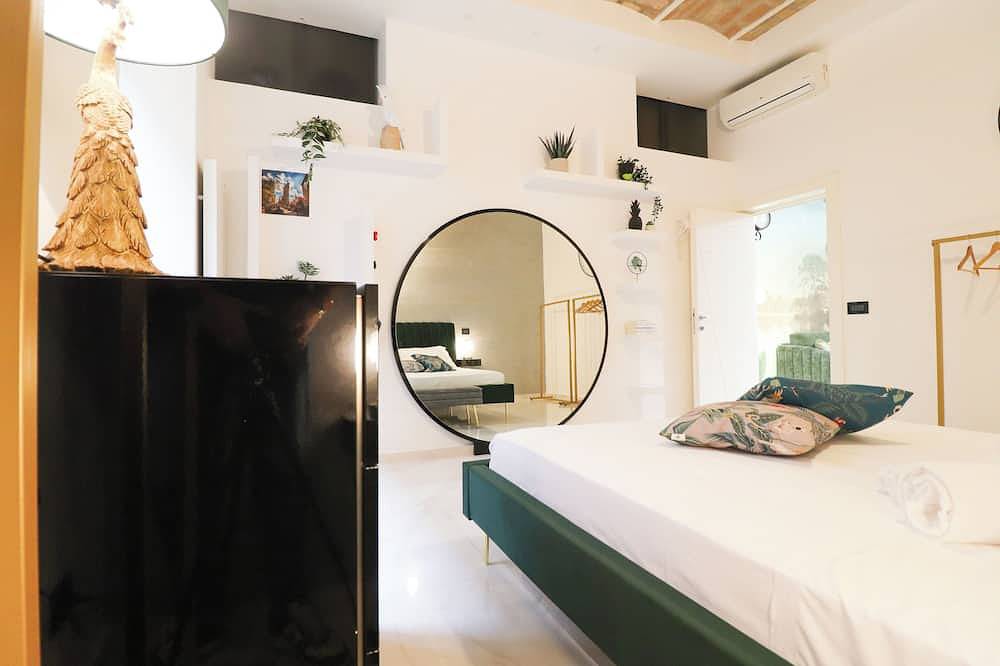 Ganze Wohnung, Charming apartment with Wifi, closed to Colosseo and Santa Maria Maggiore. in Rom Zentrum, Rom