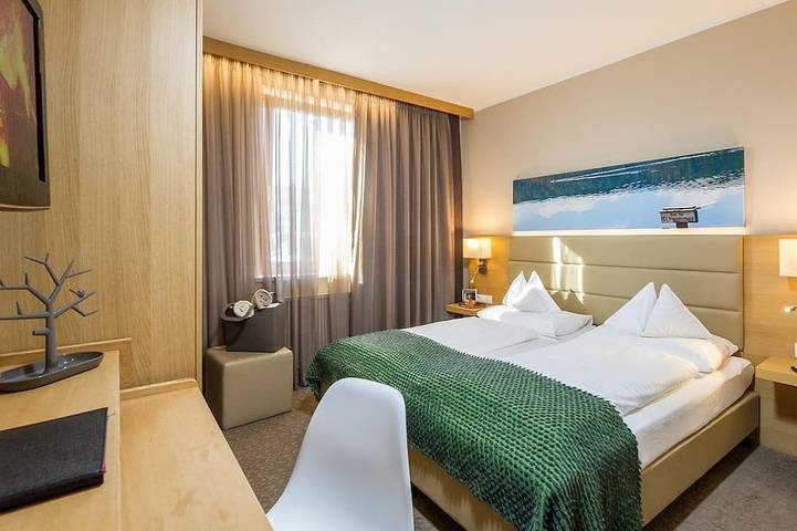 Ferienhaus für 2 Personen, mit Pool und Sauna sowie Garten in Seeboden