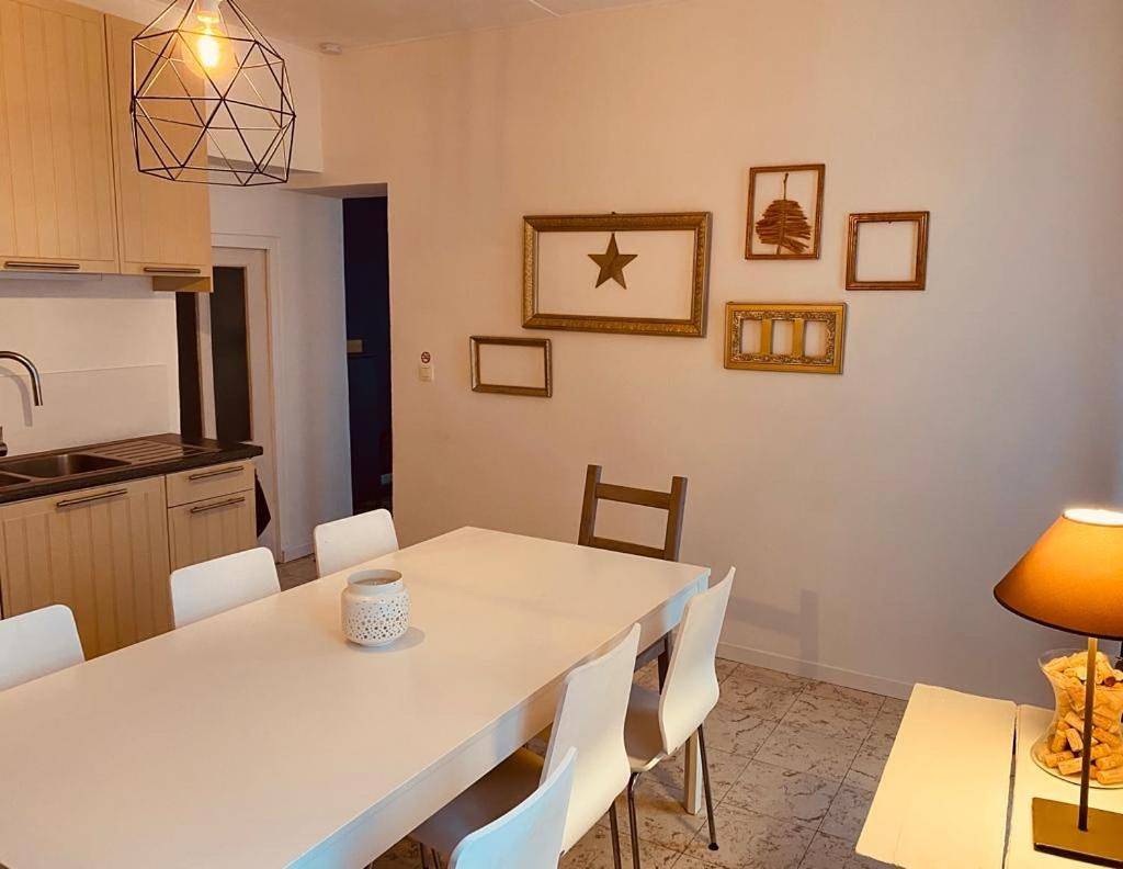 Three-Bedroom House in Philippeville, Parc Naturel Viroin Hermeton