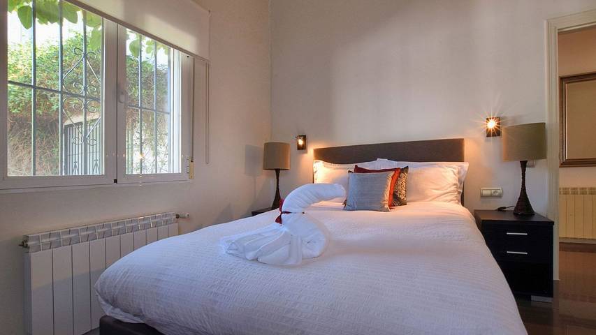 Casa rural para 6 personas, con piscina y jardín en Sayalonga - 4