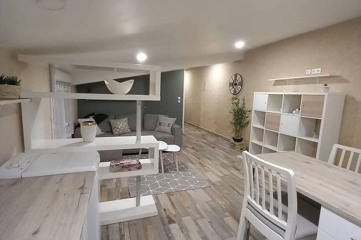 Location de vacances pour 3 personnes à Sarrant - 4