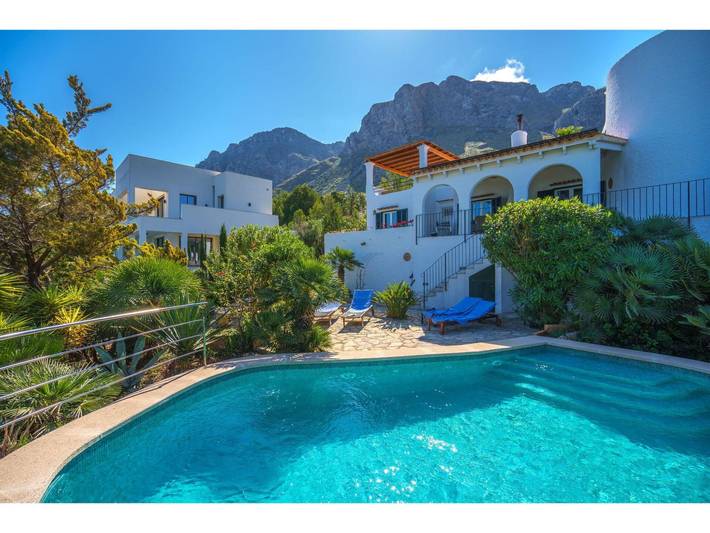 Villa für 6 Personen, mit Balkon und Garten - 1