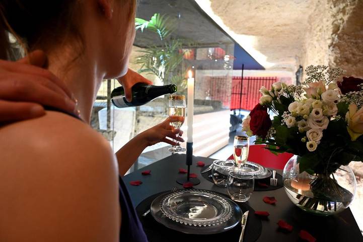 Hôtel pour 2 personnes, avec jacuzzi à Tours - 3