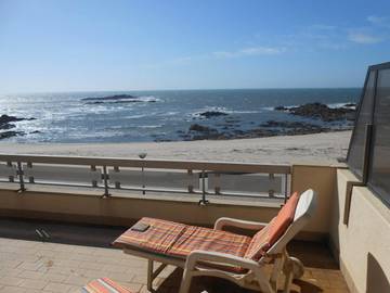 Gîte pour 6 personnes, avec vue et terrasse, animaux acceptés dans Mindelo