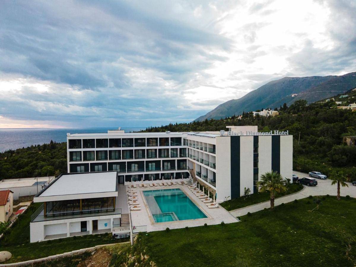 Black Diamond Hotel Dhermi in Dhërmi, Himarë