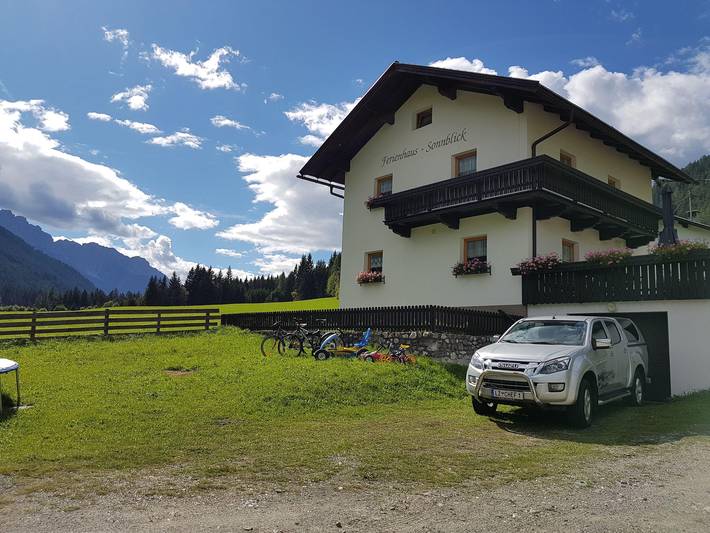 Ferienhaus für 7 Personen, mit Balkon und Terrasse sowie Garten und Pool in Sillian
