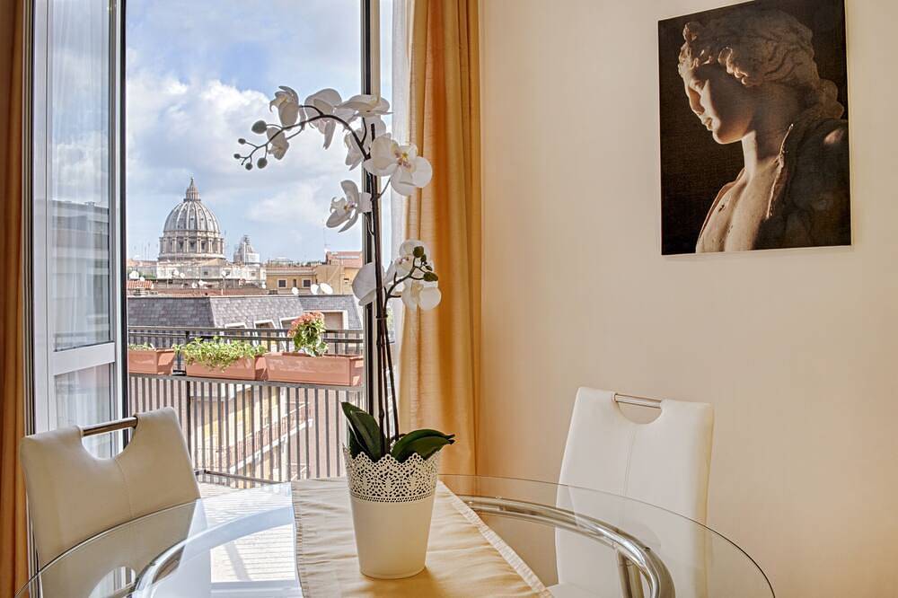 Apartamento entero, The Muse tu hogar frente a St. Cúpula de Peter in El Vaticano, Provincia de Roma