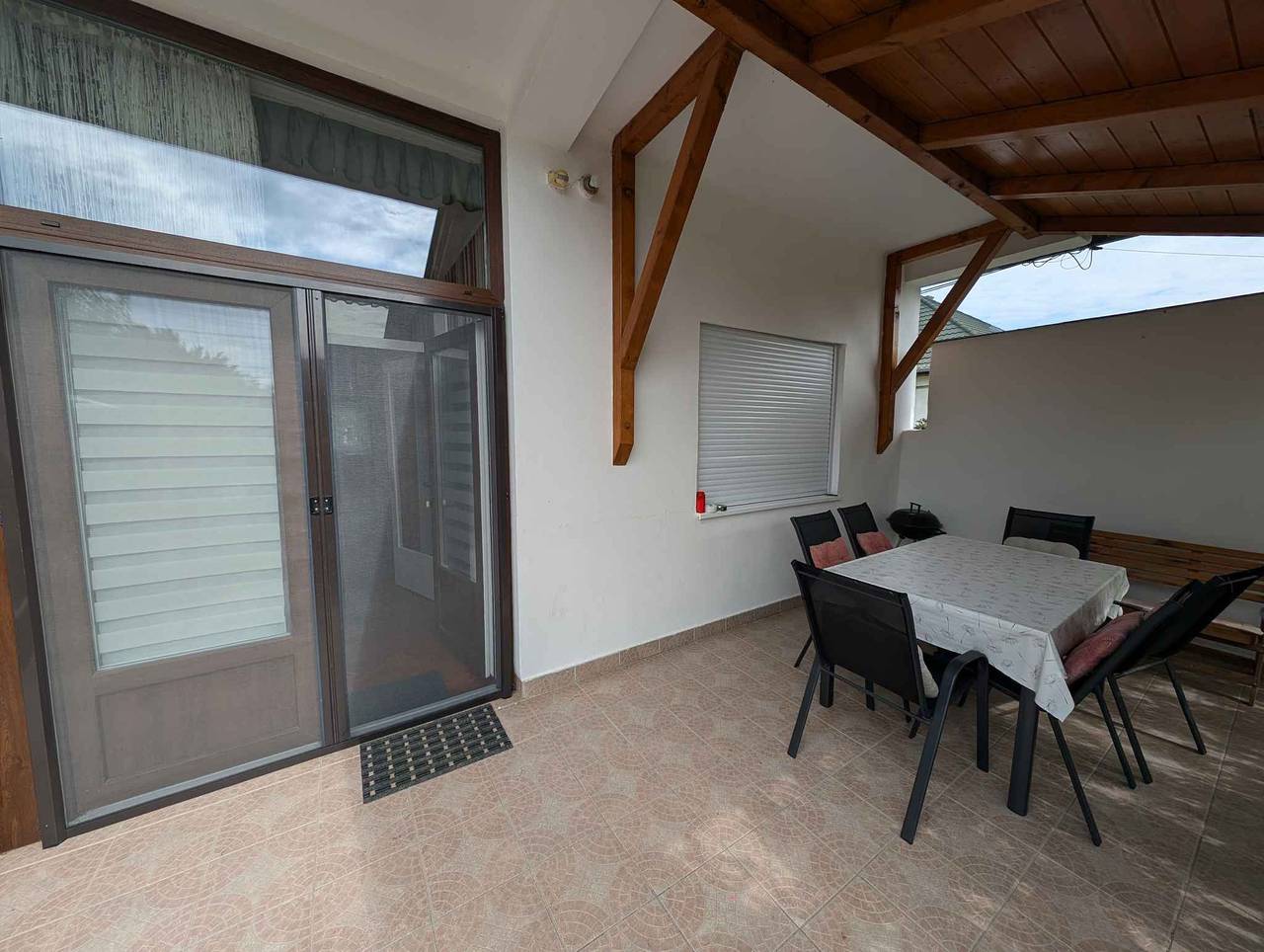 Ganze Ferienwohnung, Ferienwohnung mit Außenpool , Terrasse und Wlan  in Balatonboglar, Plattensee Südufer