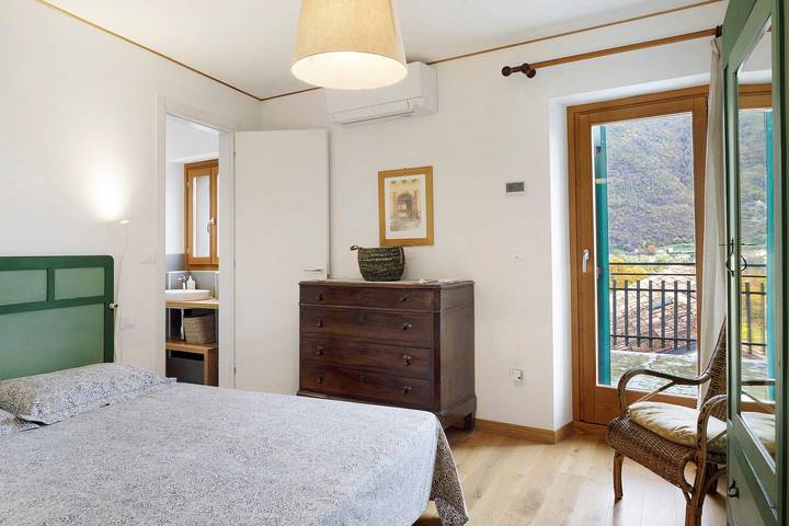 Villa 'Il Cortivo 81' con Vista Lago, Wi-Fi e Aria Condizionata in Tarzo, Prealpi Carniche