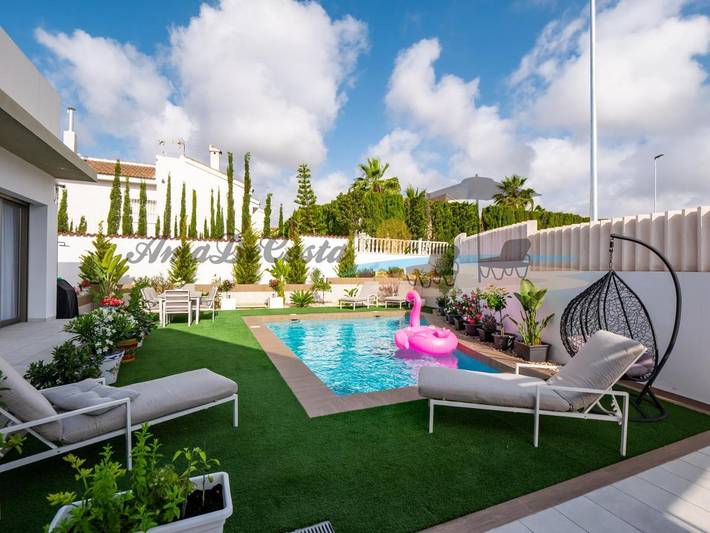 Casa rural para 6 personas, con jardín además de piscina y vistas, Se admiten mascotas en Rojales - 4