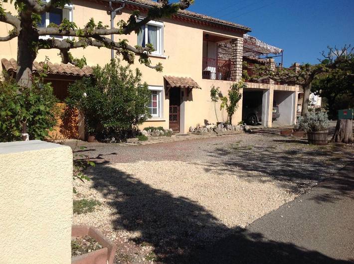 Location de vacances pour 4 personnes, avec jardin, animaux acceptés à Saint-Remèze - 2