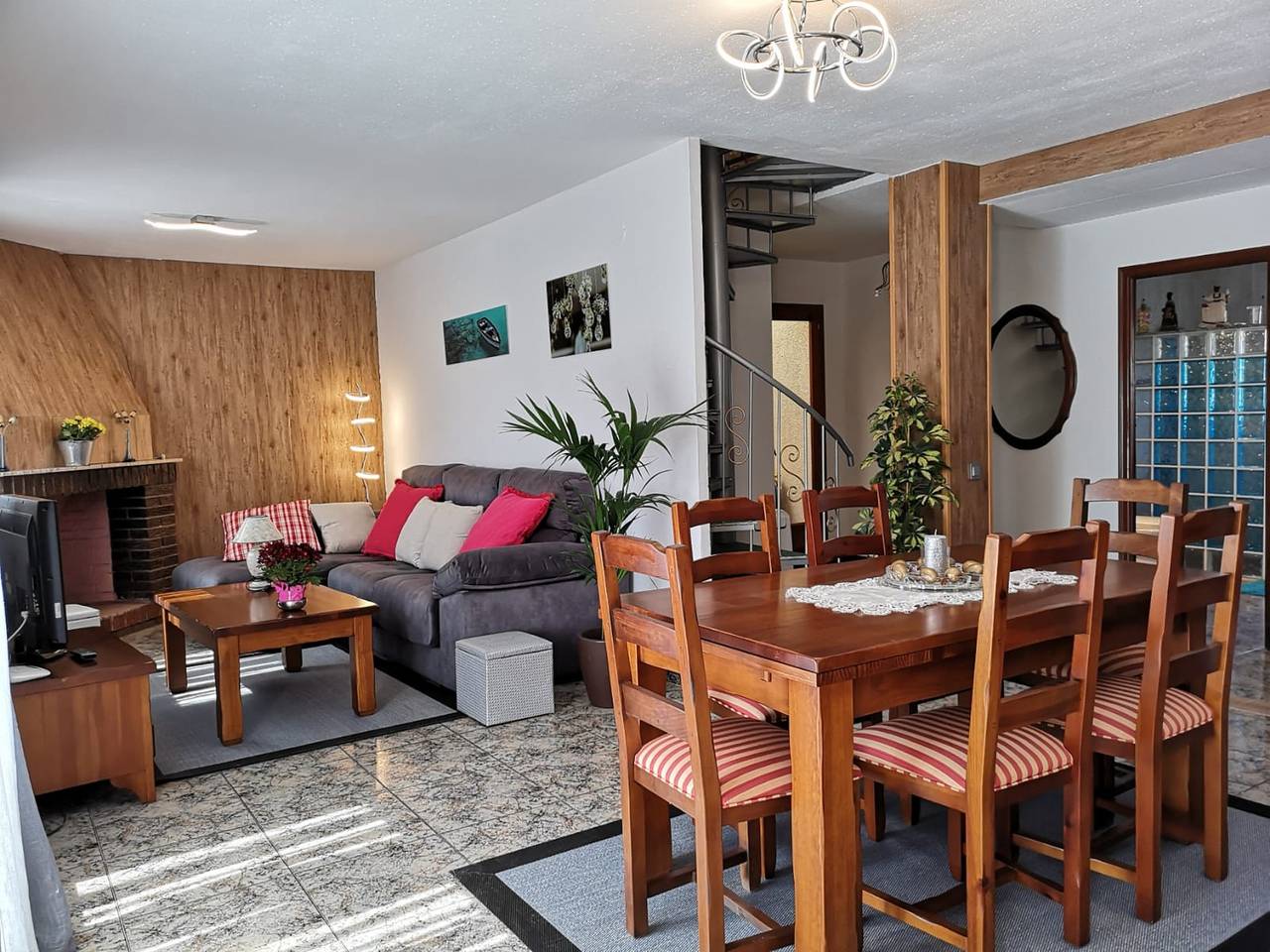 Casa espaciosa en Deltebre con terraza in La Cava, Tierras del Ebro