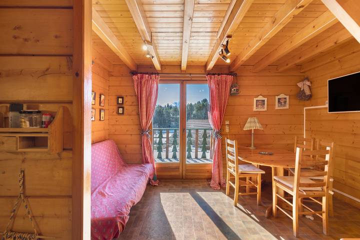 Chalet pour 5 personnes, avec jardin et balcon, adapté aux familles à Bolquère - 2