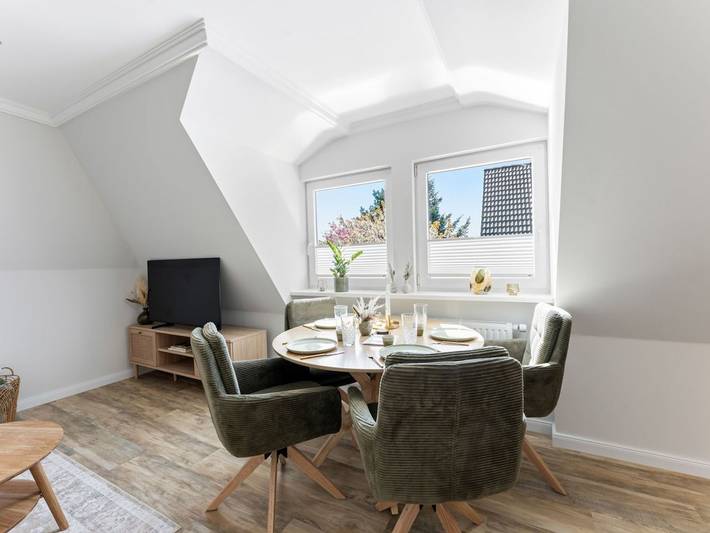 Ganze Ferienwohnung, Haus Jacobsen Wiesenglück - Komplett renoviert! Ferienwohnung Haus Jacobsen Wiesenglück. in Westerland, Sylt (Gemeinde)
