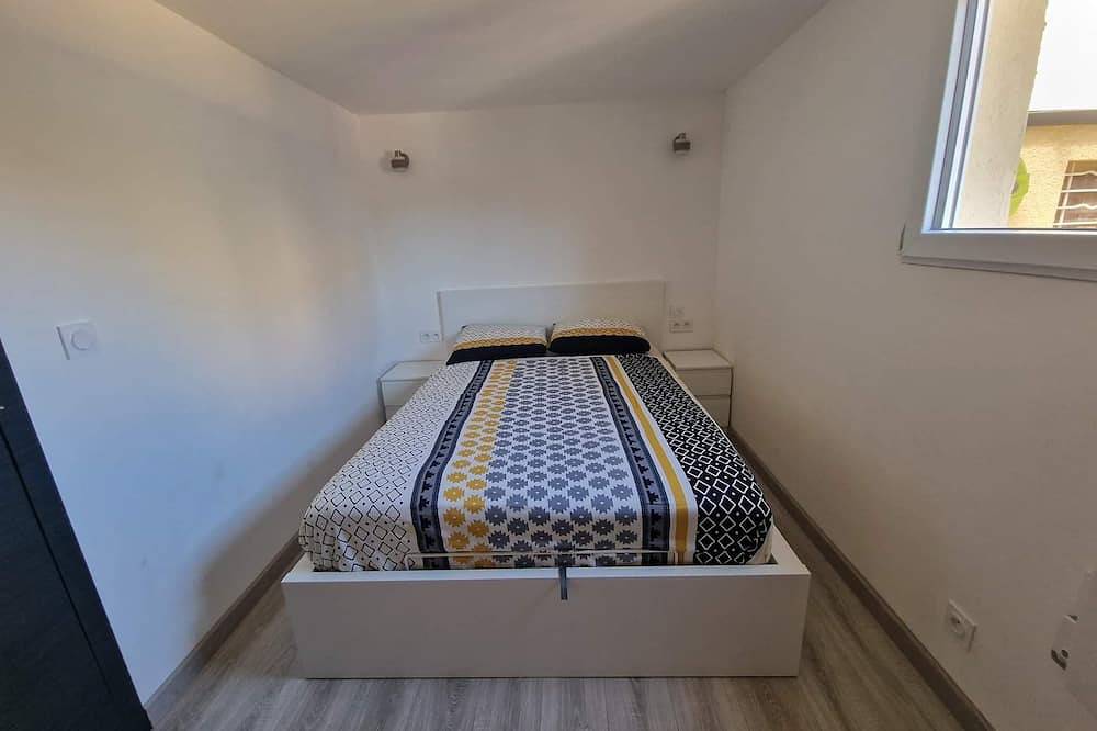 Family villa close to the sea and shops in Vias Plage, Vias