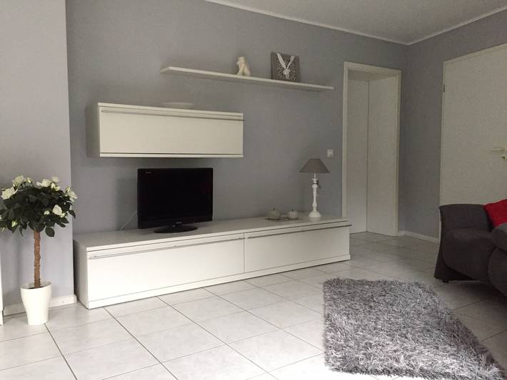 Ganze Ferienwohnung, Ulla Wolf - Ferienwohnung mit 50 qm für max. 2 Personen in Breisach (Kernstadt), Breisach am Rhein