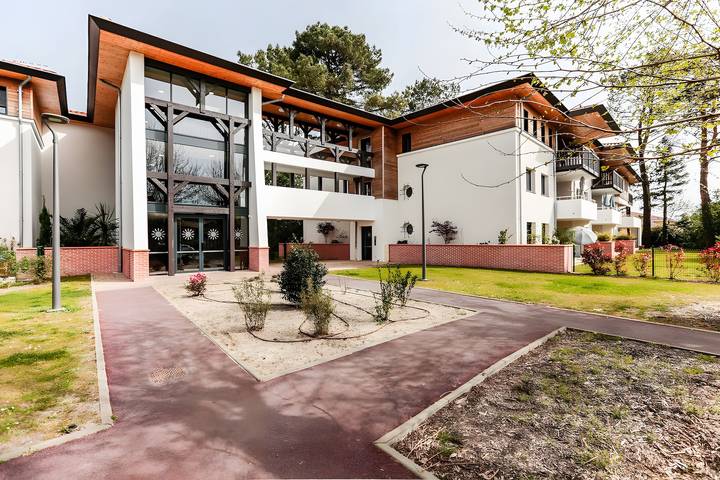 Ganze Wohnung, Helles Apartment mit Terrasse und Klimaanlage – Ihr perfekter Rückzugsort in Seignosse in Seignosse, Côte d’Argent