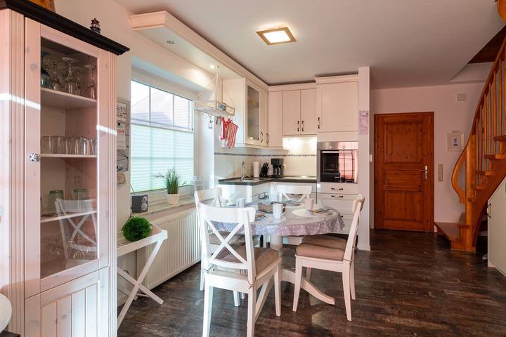 Ferienhaus für 4 Personen, mit Garten und Terrasse in Neßmersiel - 2