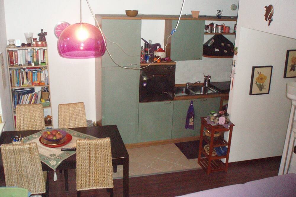 Entire apartment, Studio apartment with loft a stone's throw from the city center in Gorizia, Carso